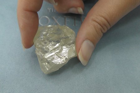 Buy loose rough diamonds