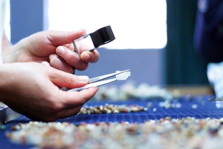 Sorting rough diamonds